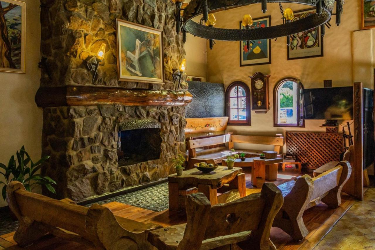 Hosteria La Posta Del Cazador San Martín de los Andes Exteriér fotografie